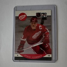 Pro Set Steve Yzerman Detroit Red Wings #79 1990-91 NHL Hockey Trading Card
