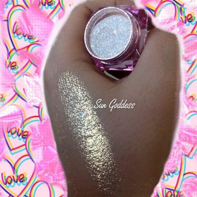 ''SUN GODDESS'' Unicorn Glow Highlighter! Dollust Dust