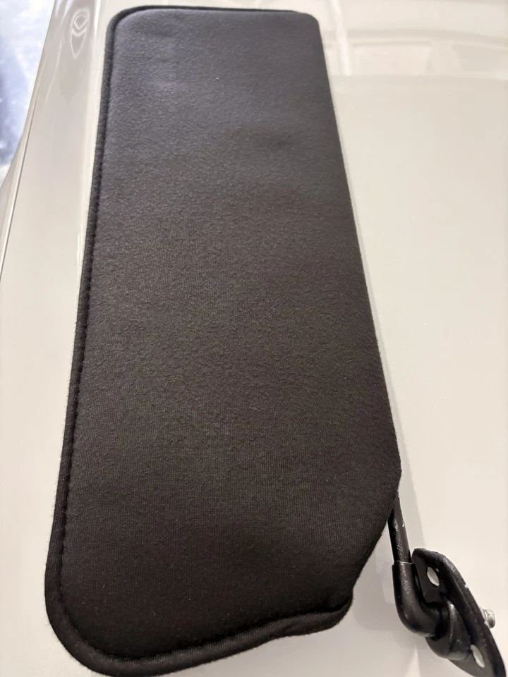 1988 -1994 Chevrolet GMC Sierra Silverado Suburban Sun Visor Set 89 90 91 92 93 - Image 3 of 4