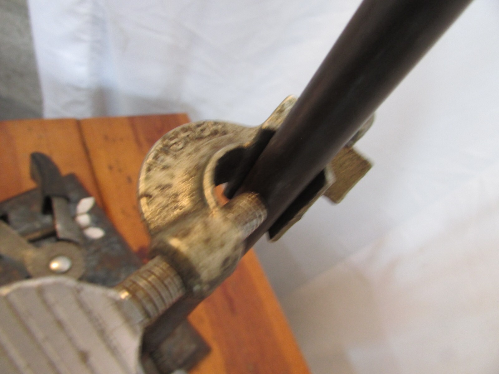 Fisher/ Labline Scientific Lab Stand  W/ 2 Clamps 1 Fisher, 1 Labline 24"