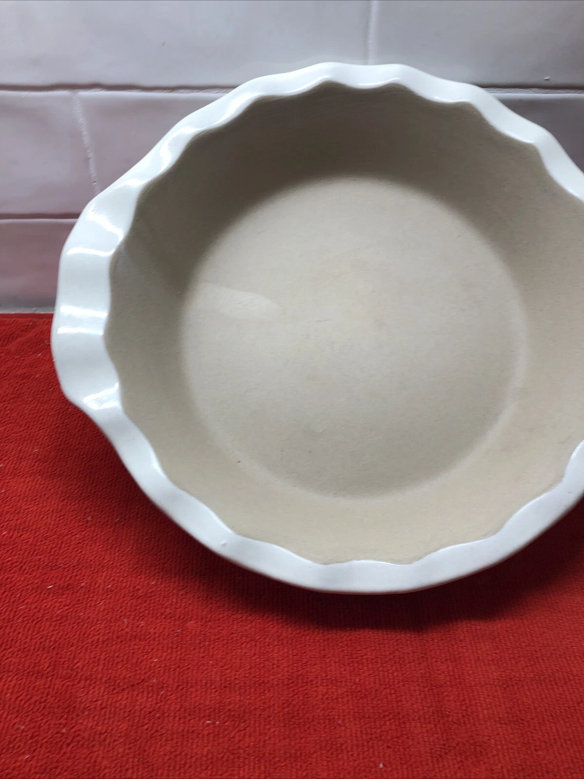 Pampered Chef Family Heritage Stoneware 11" Pie, Deep Dish, Vanilla Glaze