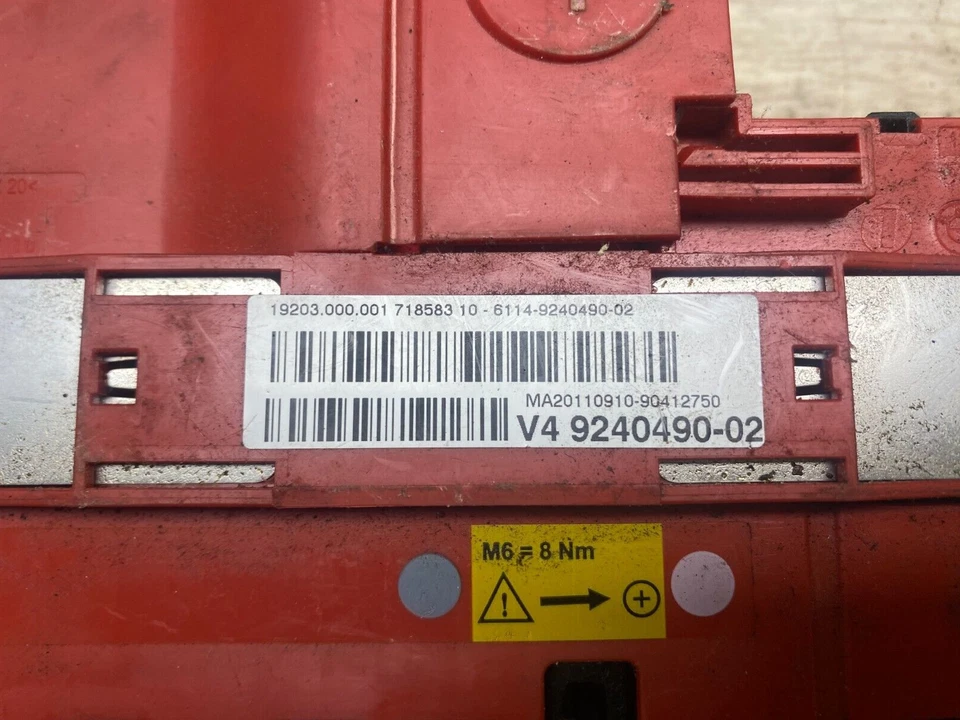 BMW 428 I 335I 328I 320  F30 OEM BATTERY REAR POSITIVE B JUNCTION TERMINAL - Image 2 of 3