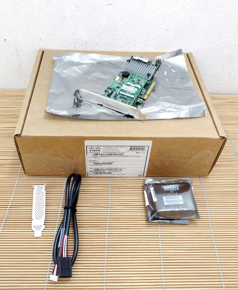 NEW Cisco UCS-RAID9271CV-8I MegaRAID Raid card 8 internal SAS/SATA Battery NEU - Bild 1 von 1