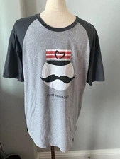 New Era Men's Grey Short Sleeve Graphic T-Shirt Size M PURE ROMANCE Frenchman