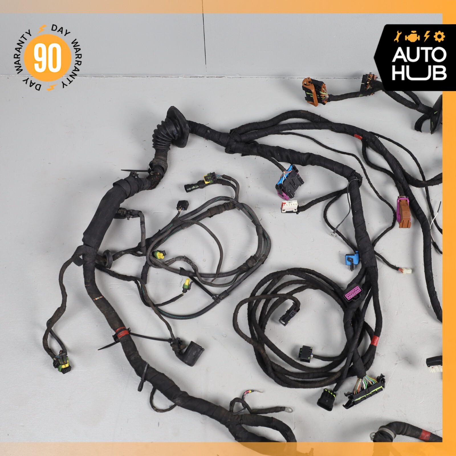 08-10 Maserati GranTurismo M145 4.2L Engine Bay Fuse Box Wiring Harness OEM