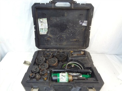 Greenlee 7310SB 11-Ton Hydraulic Knockout Kit Hand Pump Slug-Buster 1/2