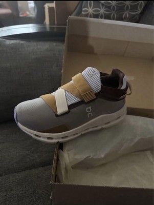On Cloudnova Wrap Men s Gray/White/Tan/Purple Low Top Hook & Loop Sneaker