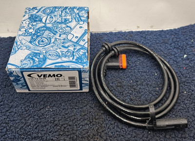 VEMO V30-72-0038 ABS Wheel Speed Sensor Fits 2010-2015 Mercedes-Benz C250