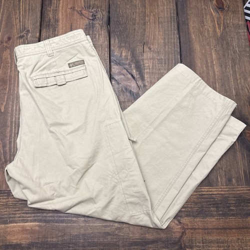 VINTAGE Mens Columbia Pants Men's Size 38x30 Tan Relaxed Fit Baggy, Pockets