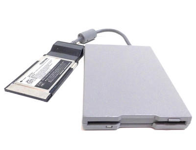 Vintage Toshiba Floppy Disk Drive Kit PA2612U mit PC-Card Steckkarte Pro-4177