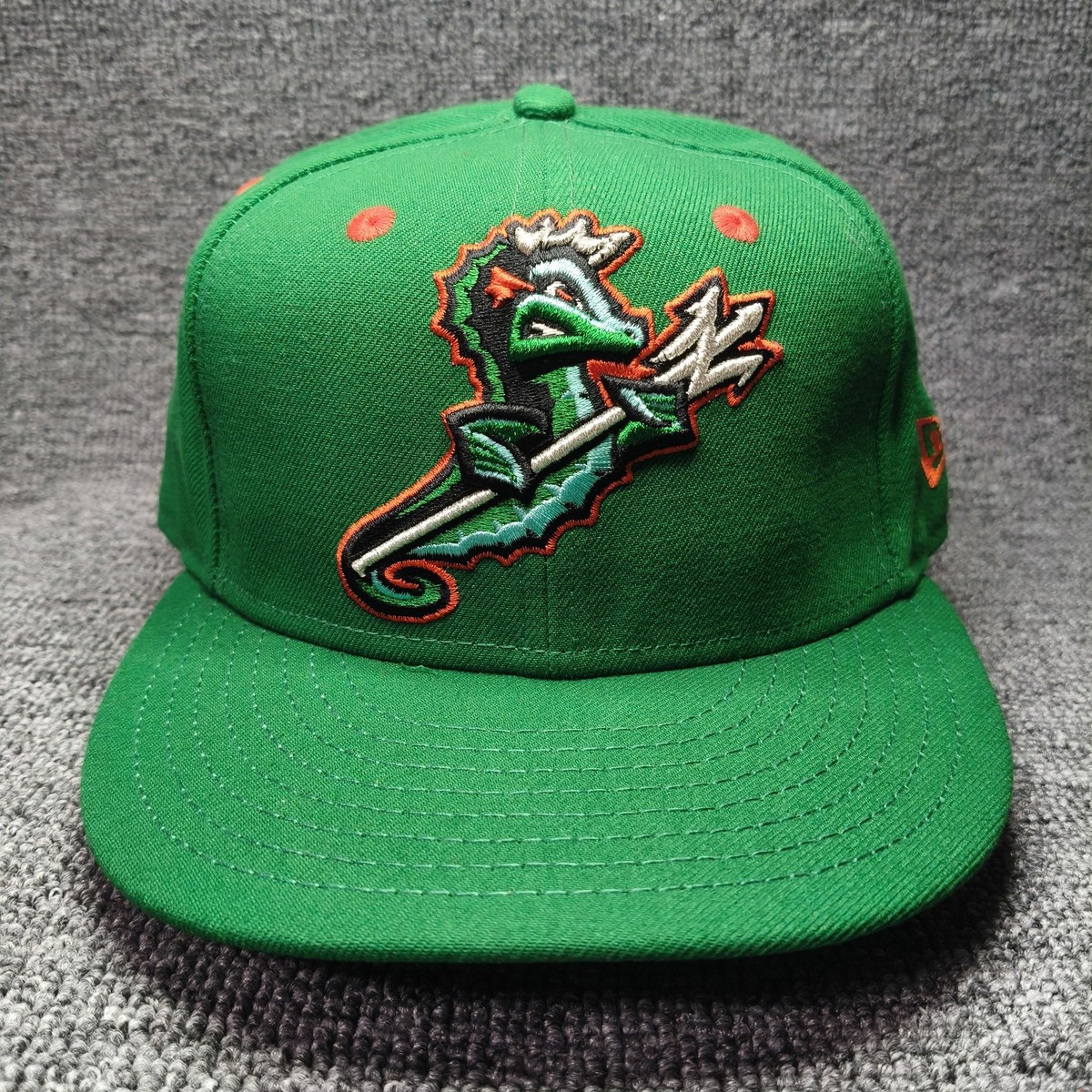 New Era Greensboro Grasshoppers 59FIFTY Fitted Green Hat 7 1 8