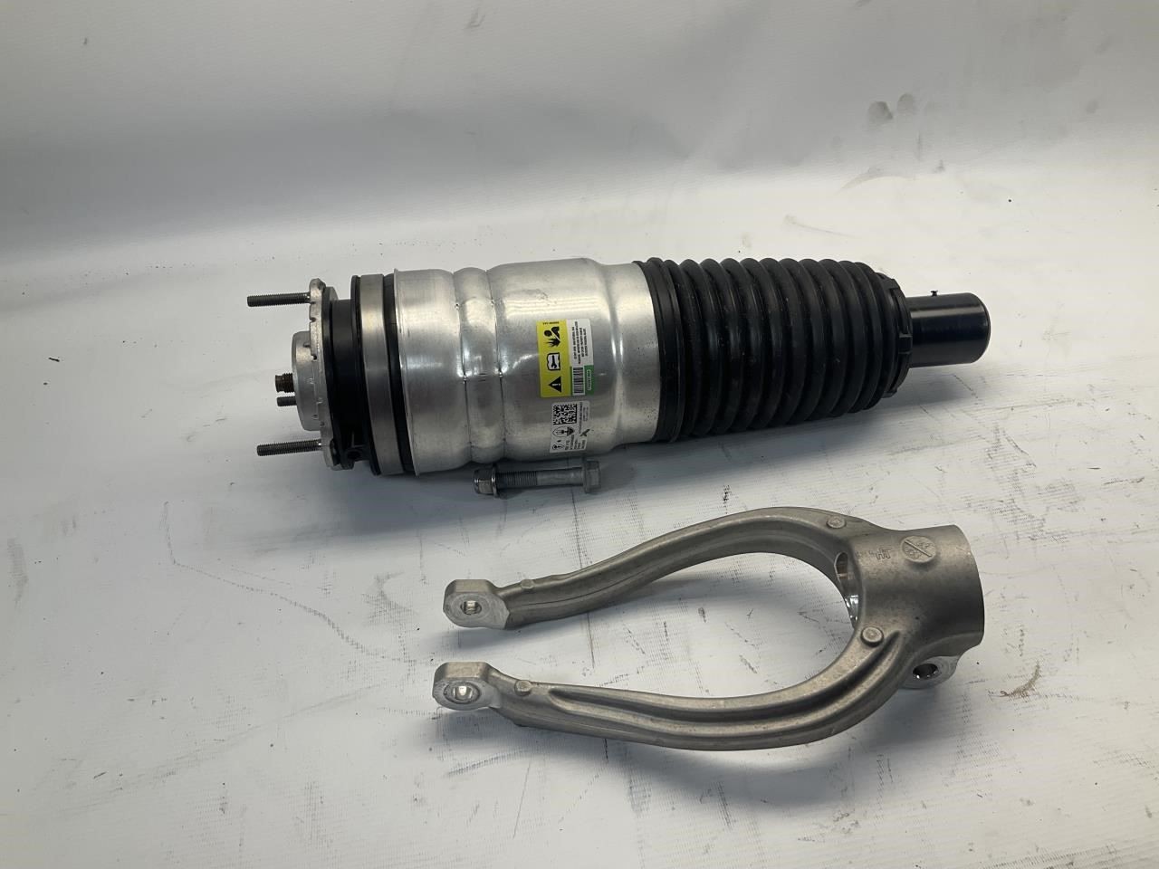 23-25 Maserati GranTurismo M189 Front Left Driver Strut Shock Absorber Q