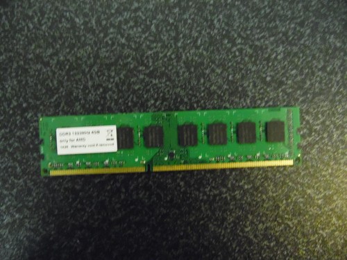 1x 4GB DDR3-RAM 240-pol. PC3-10600 1333MHZ NANYA Memory Modul only for AMD 1426