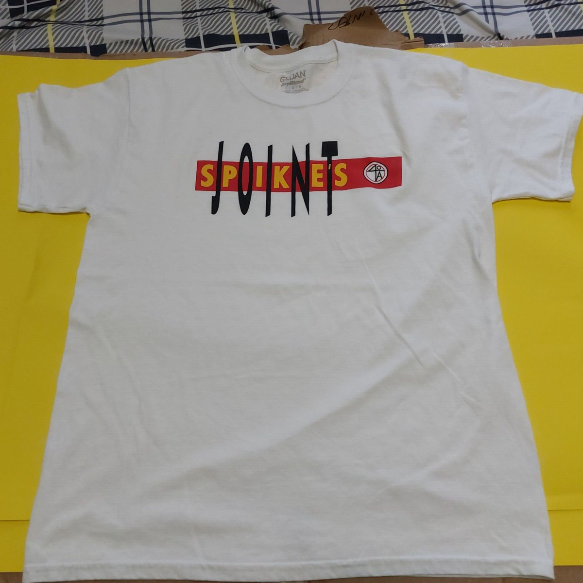 SPIKES JOINT SHIRT SPIKE LEE 40 ACRES AND A MULE LOGO GILDAN SPIKES JOINT SHIRT SPIKE LEE 40 ACRES AND A MULE LOGO GILDAN