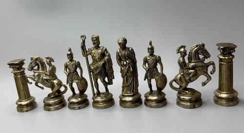 ⭕️ VINTAGE HEAVY METAL ROMAN CHESS SET 3.5KG • SILVER & GOLD TONE • NO BOARD - Picture 5 of 12