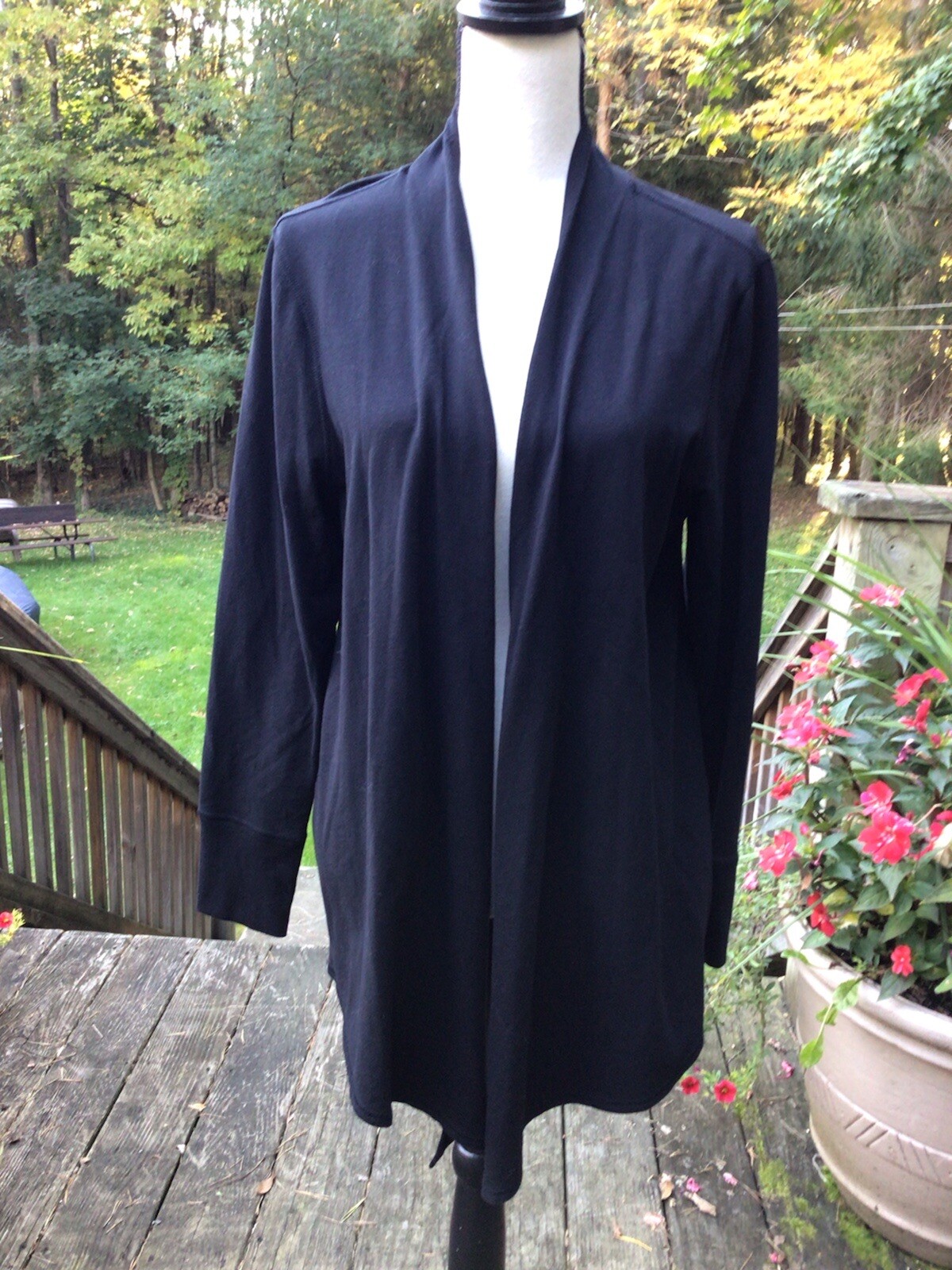 chicos zenergy size 1 Black No Close Cardigan Style Top eBay