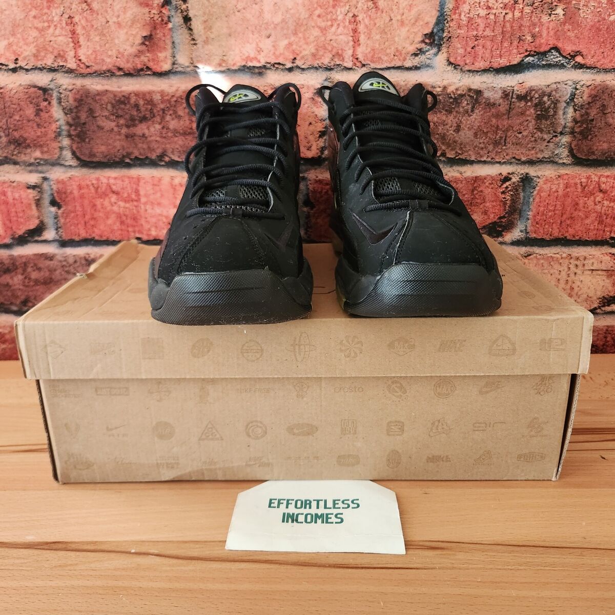 Preowned Nike Air Total Max Uptempo Preowned Nike Air Total Max Uptempo
