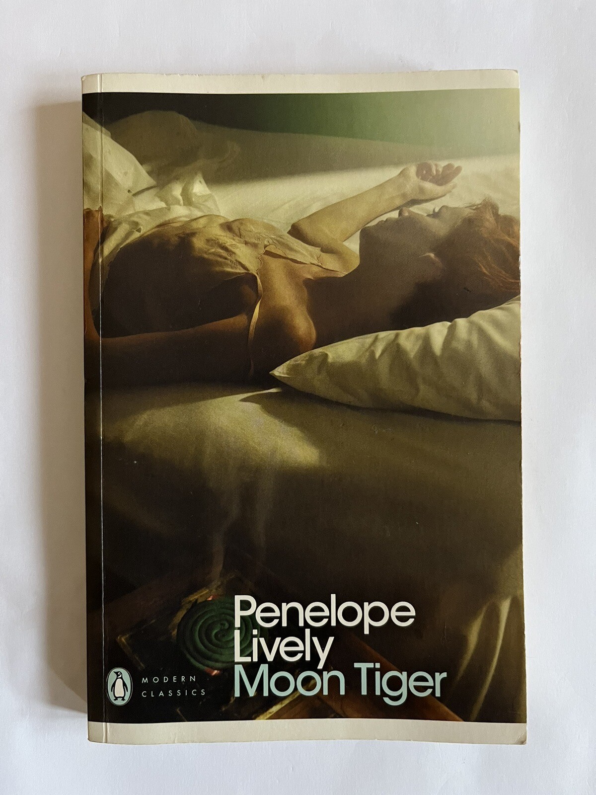Moon Tiger - Penelope Lively (Penguin Modern Classics, 2006)