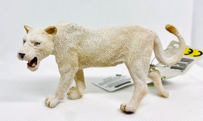 CollectA - White Lioness - Female - Realistic Animal Figurine - 11cm x 5.6cm New