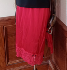 Vintage 1970s/80s Applause Red Lace Coquette Rockabilly Lingerie Half-Slip Skirt