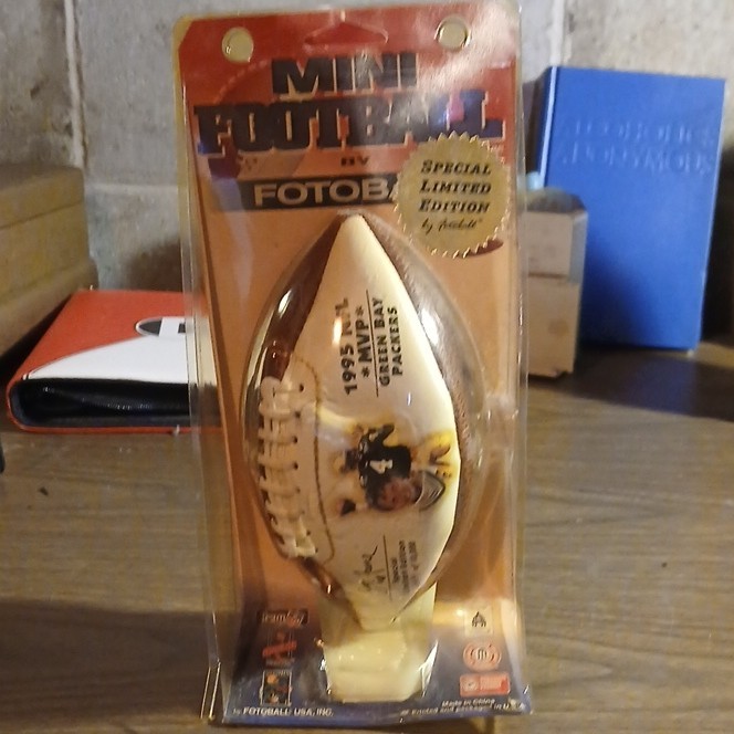 Fotoball USA Mini Fotoball Brett Favre 1995 NFL MVP Packers Stand Limited Ed