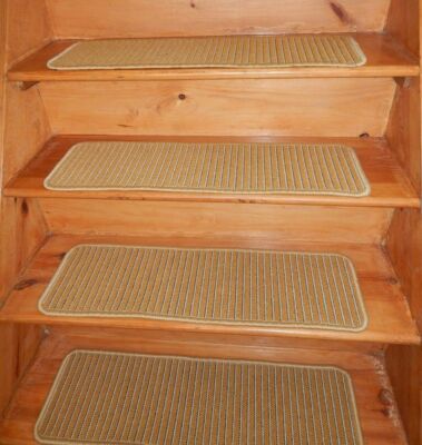 13  STEP 9'' X 30'' + LANDING 30'' X 30'' Stair Treads Wool  Woven  CARPET .
