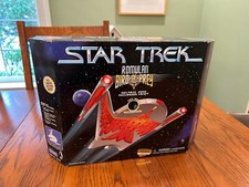 STAR TREK ROMULAN BIRD OF PREY STAR SHIP PLAYMATES 1997 New in Box
