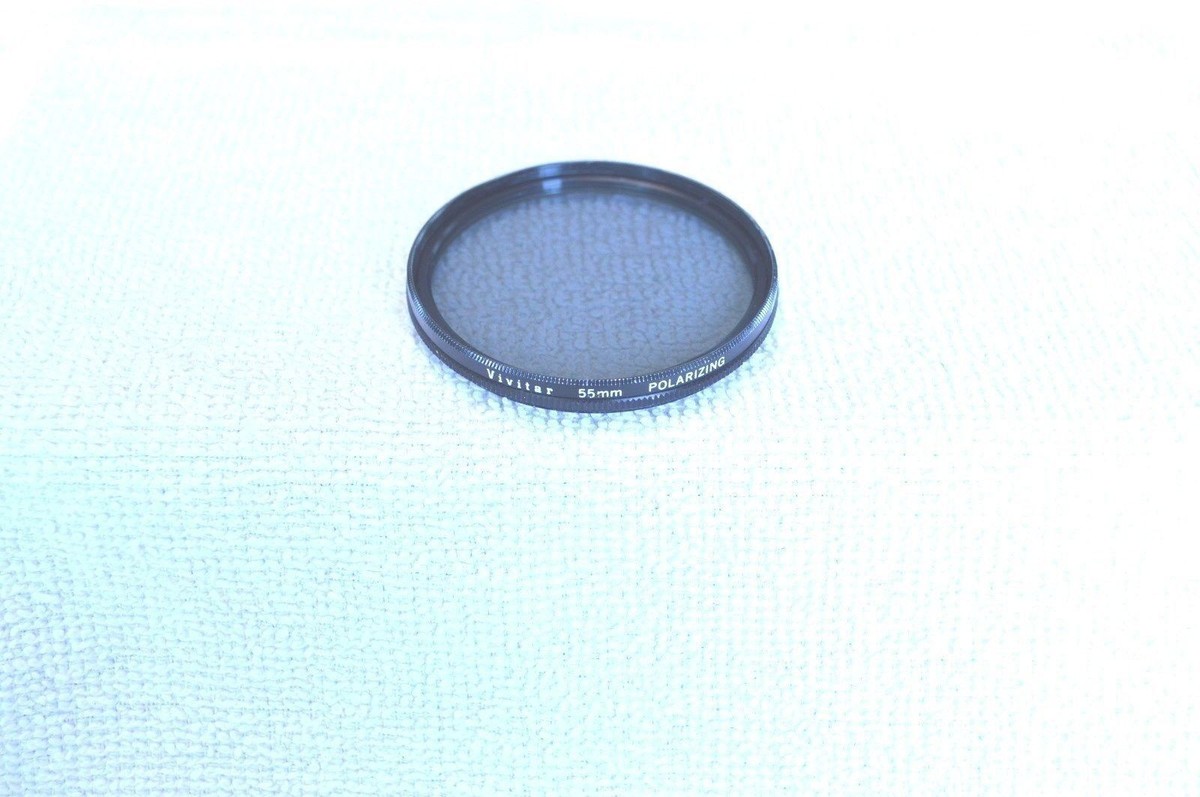 Vivitar 55 mm Polarizer Screw In Filter Made in Japan (P-69 Vivitar 55 mm Polarizer Screw In Filter Made in Japan (P-69