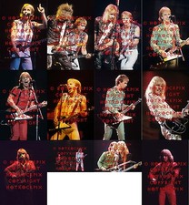 26 DIFFERENT 4X6 PHOTOS OF STYX IN CONCERT -SET No.2-