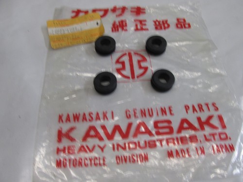 Kawasaki NOS NEW 92075-1028 Rubber Damper EX KL KX KDX KMX ZR ZX SOLD AS 4 - 第 2/2 張圖片