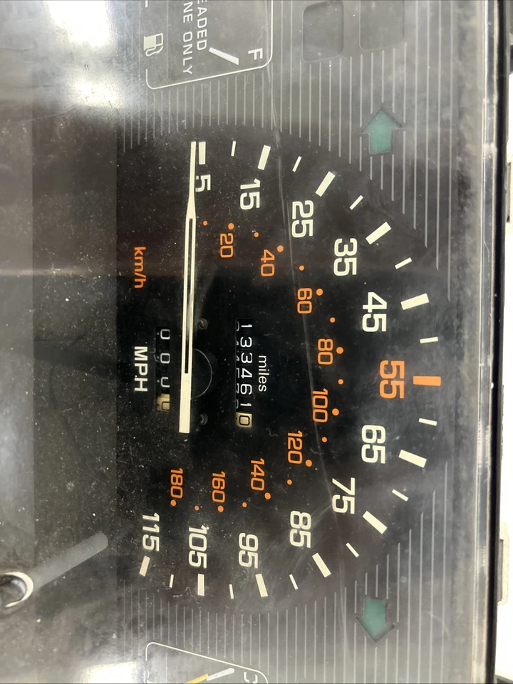 Mitsubishi Mighty Max Cluster 1992 Foto 4 de 4