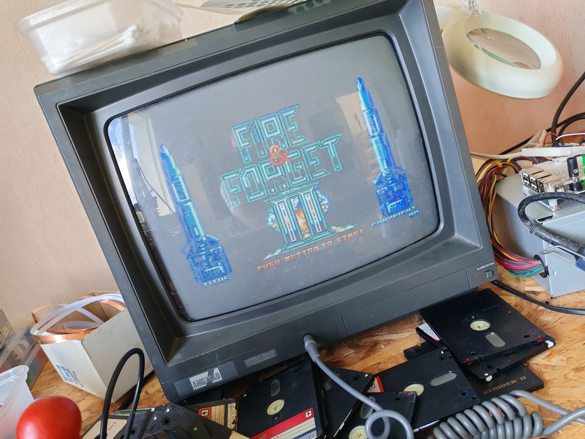 Amstrad Cpc 664 clavier QWERTY 100 % Fonctionnel révisé sans