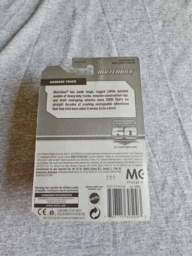 2013 Matchbox 60Th Anniversary GARBAGE TRUCK Black GREAT CARD - Picture 2 of 5
