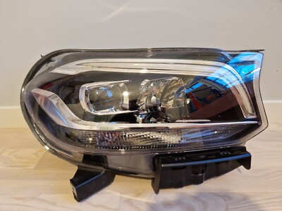 MB W470 X-class right headlamp A4709060900 defective. Hella 