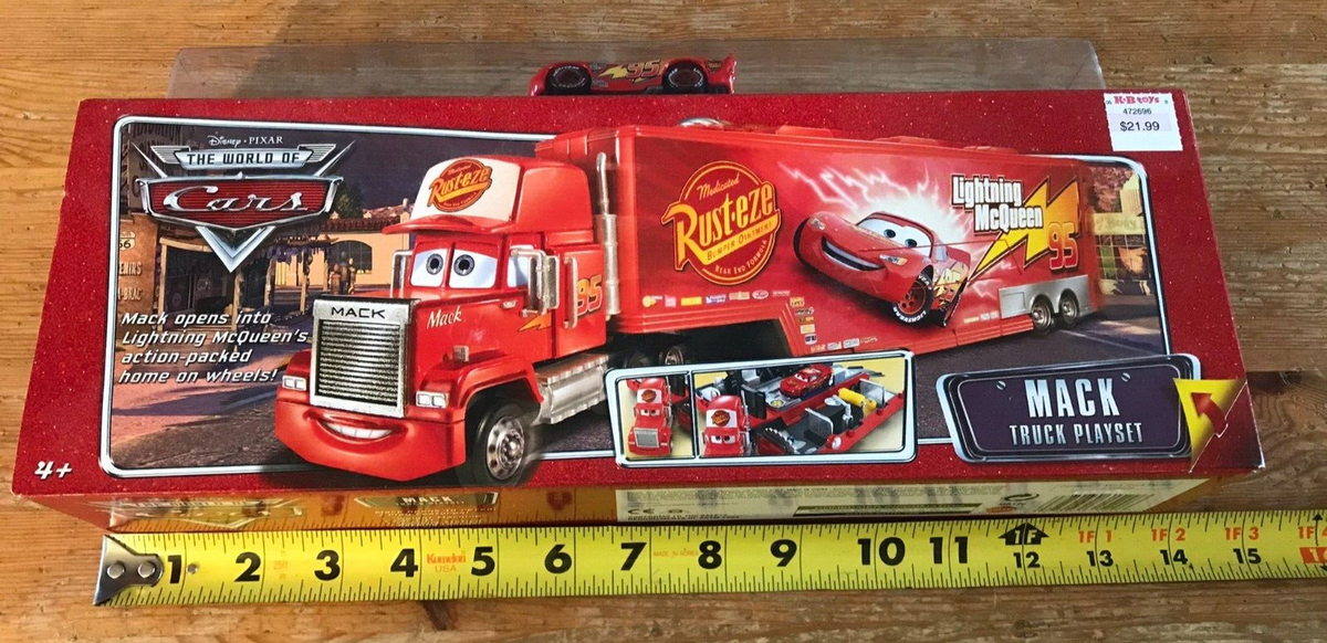 Mack Truck Playset M8116 Disney Pixar The World Of Cars Set New