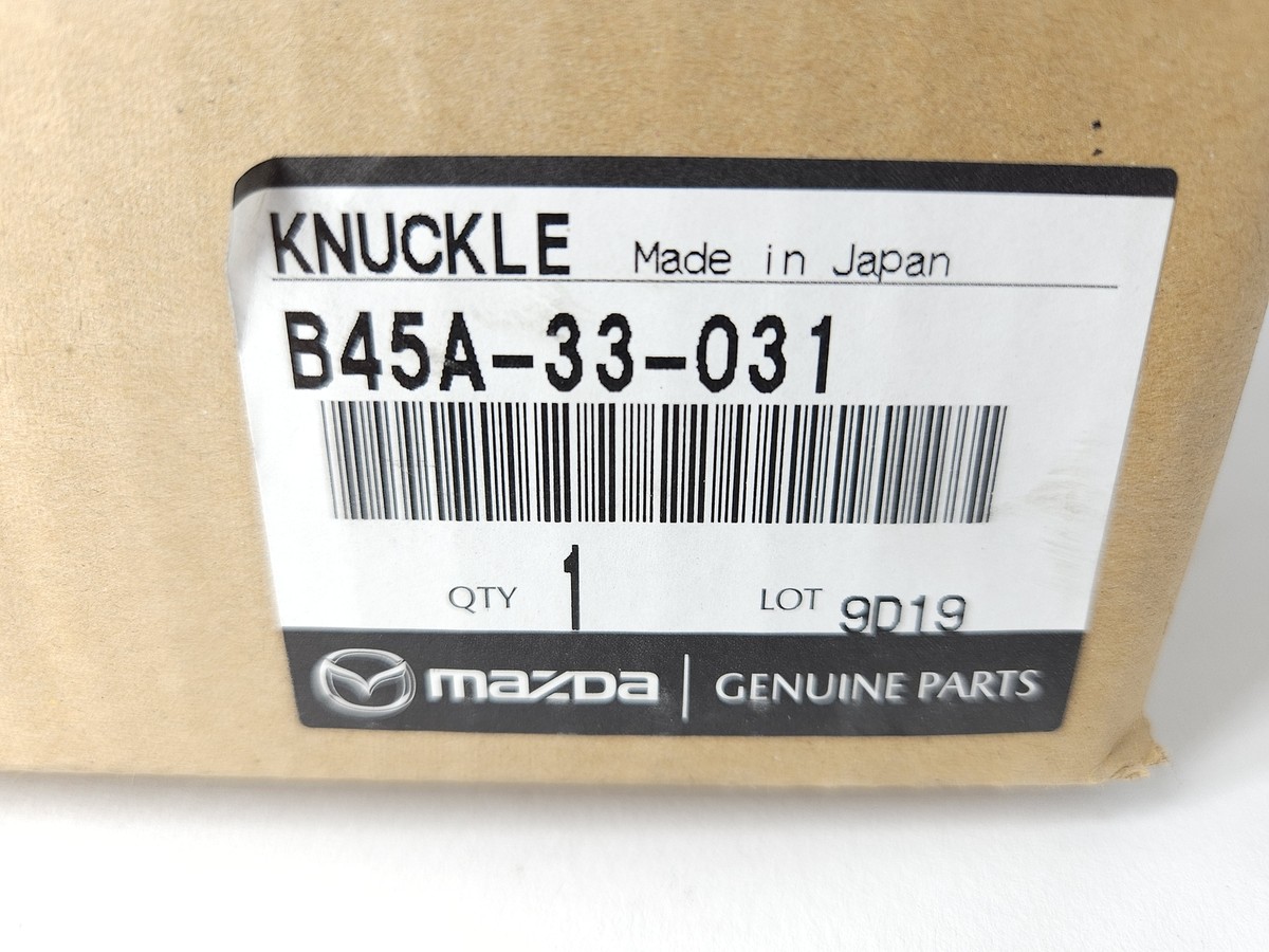 5枚目スレ跡　7-8枚目ハウジングステー損傷　MAZDA3純正 左 ヘッドライト Genuine OEM Mazda B45A-33-031 Driver LH Steering Knuckle 2014-2018