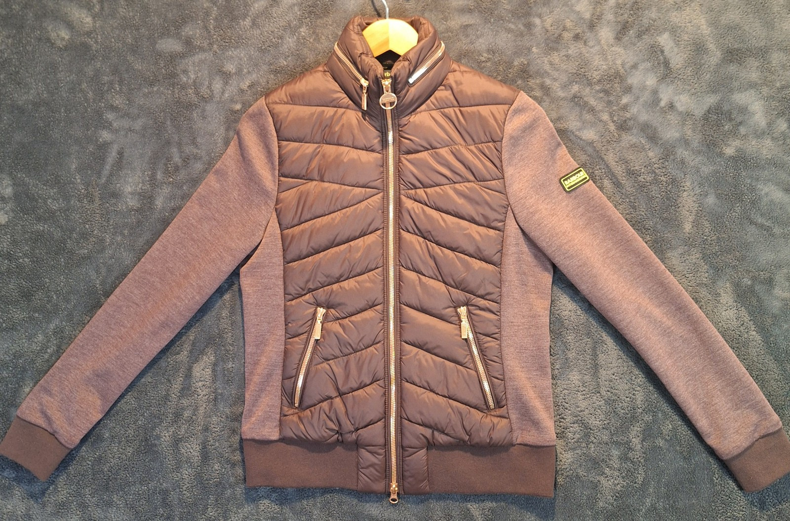 Barbour Womens Puffer Jacket with Zip Hood Collar in Burgundy Brown Size 4 US-image