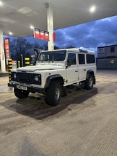 Land Rover Defender 110 County Station Wagon Td5