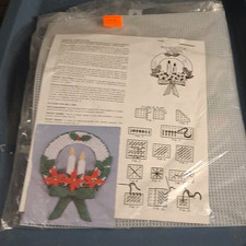 Poinsettia Wreath Plastic Canvas Needlepoint Kit w/ Yarn, Canvas  Pattern