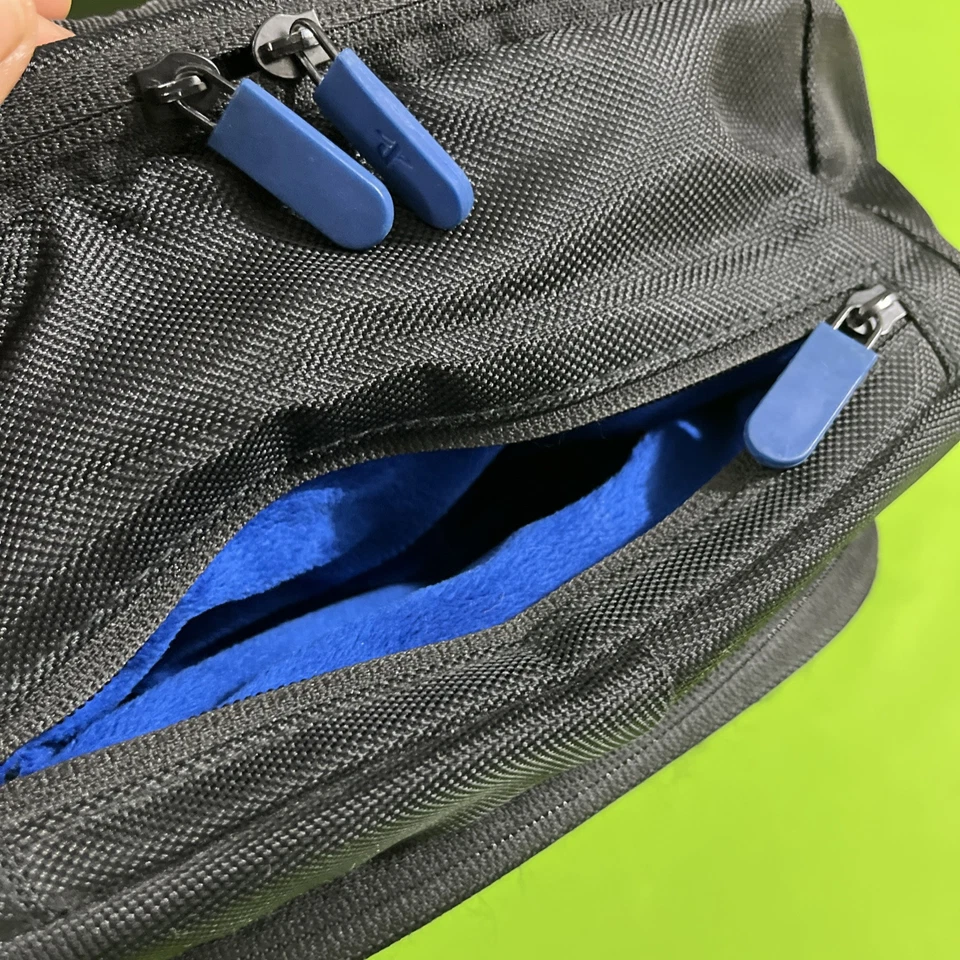 Mochila PlayStation 4 de Insignia - Lleva tu PS4 o portátil - "Gamer Pack" Foto 4 de 4