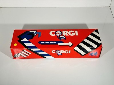 箱付き CORGI jr Car Transporter Corgi Juniors Red Box Volvo Globetrotter Car Transporter - Blue