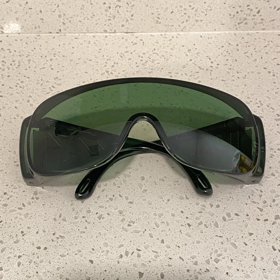 Новые из старых запасов винтажные темно-зеленые защитные очки 80-х Willson Z87 тип 3 вентилируемые боковые экраны - Изображение 2 из 4