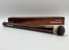 HOURGLASS Vanish Seamless Finish Concealer Brush Brand New In Box!