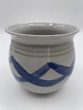 Jamestown VA Pottery Planter 4” Signed