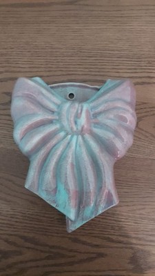 Vintage West Coast Pottery California 451 Ceramic Bow Wall Pocket Vase