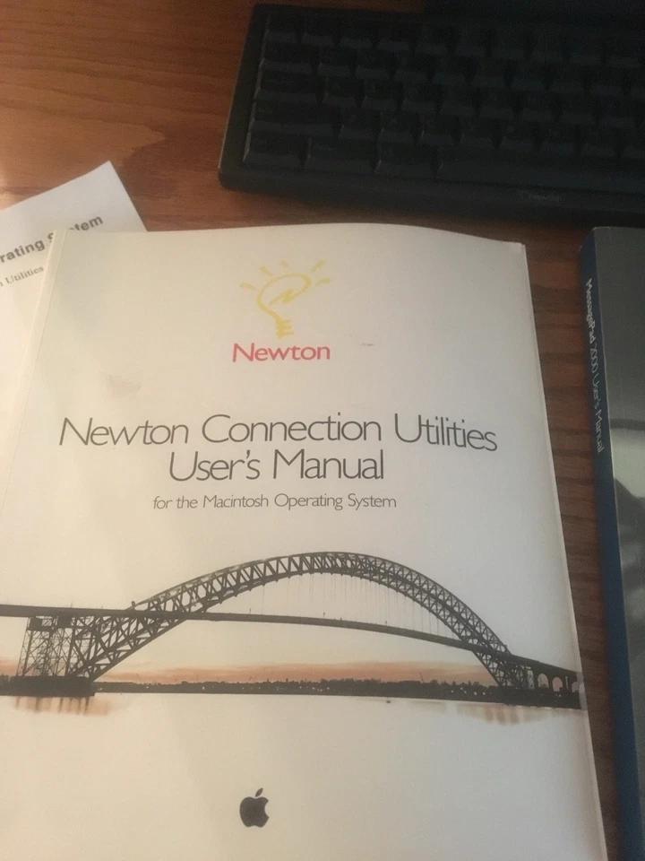 老式 Apple Newton Messagepad 2000 便携式键盘和外壳,已测试打开 — 第 4/4 张图片