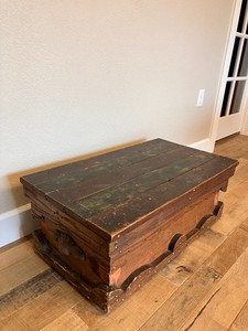 Antique Primitive 1800's Hand Made Wood Trunk Or Blanket Chest 31" x 17 1/8"