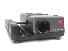 Leica Pradovit IR Projecteur de Diapositives Avec Super-Colorplan P2-1 : 2,5 /