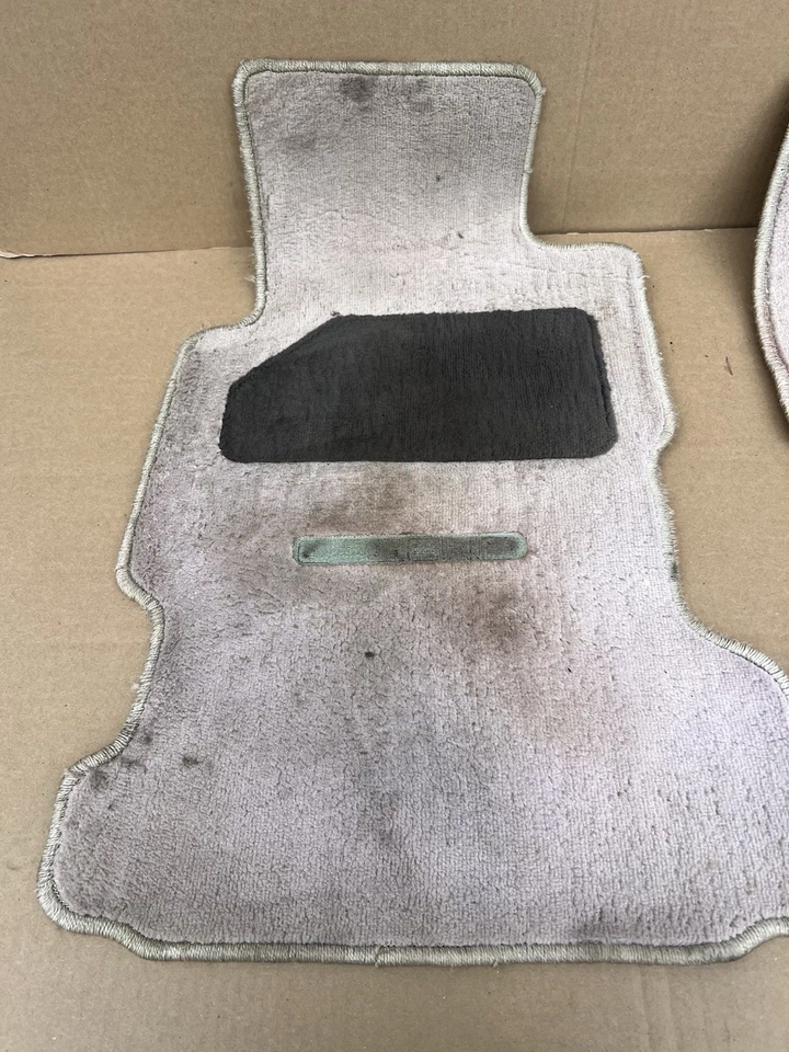 Alfombrillas delanteras Acura Legend 1991-1995 OEM KA7 KA8 BEIGE BRONCEADO Foto 2 de 4