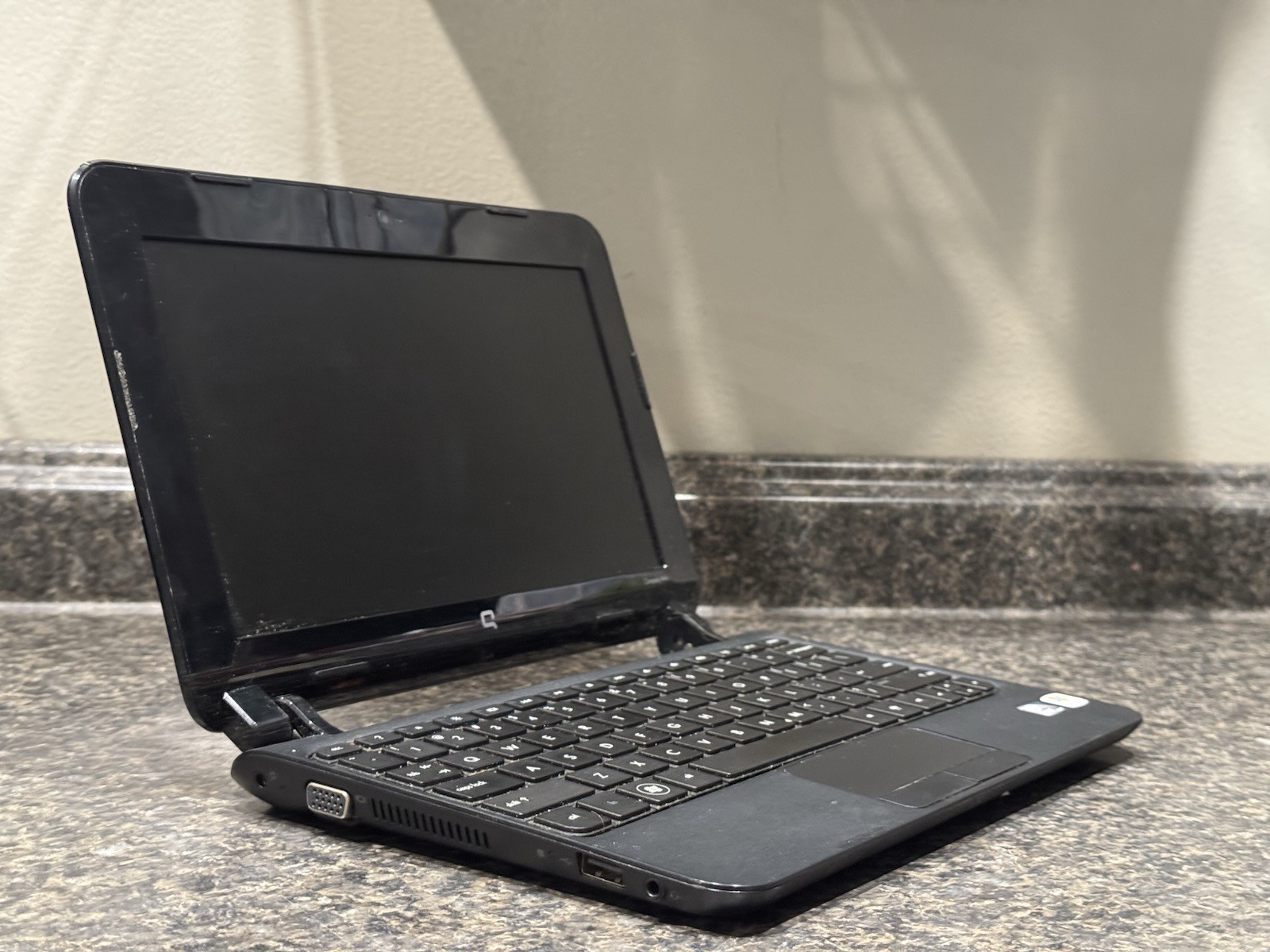 Windows 7 Ebay HP Compaq Mini CQ10-600 Netbook Intel Atom 1.66GHz 1gb RAM 320gb HDD ...